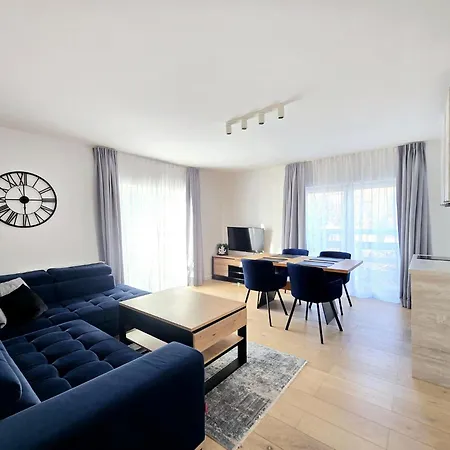 Przystan - Chlopy, Blisko Plazy Chłopy