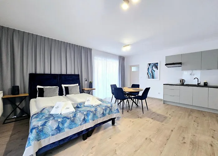 Przystan - Chlopy, Blisko Plazy Chłopy