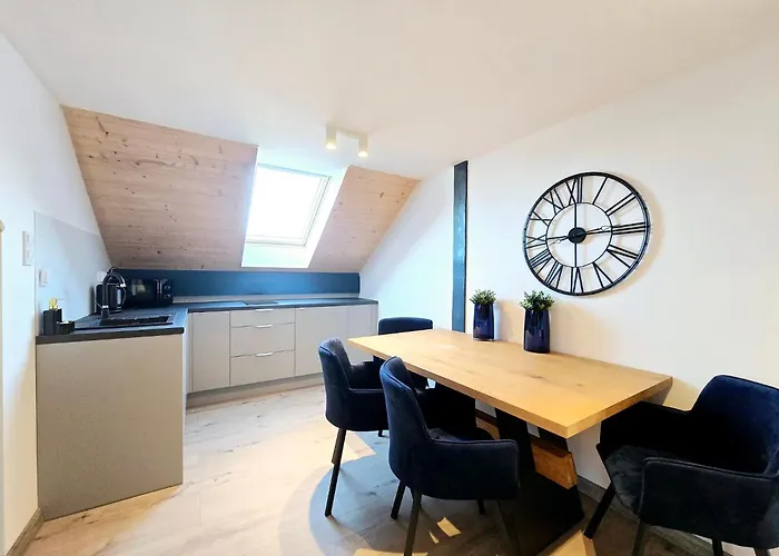 Przystan - Chlopy, Blisko Plazy