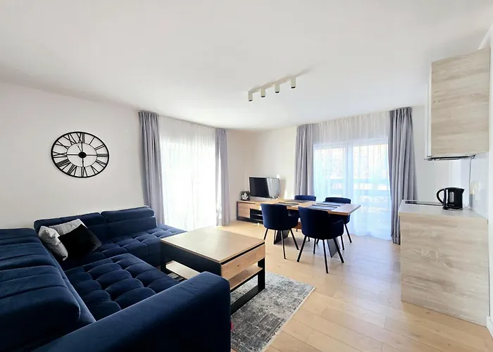 Przystan - Chlopy, Blisko Plazy Chłopy